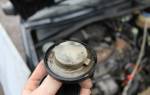 Как удалить масло из системы охлаждения двигателя?